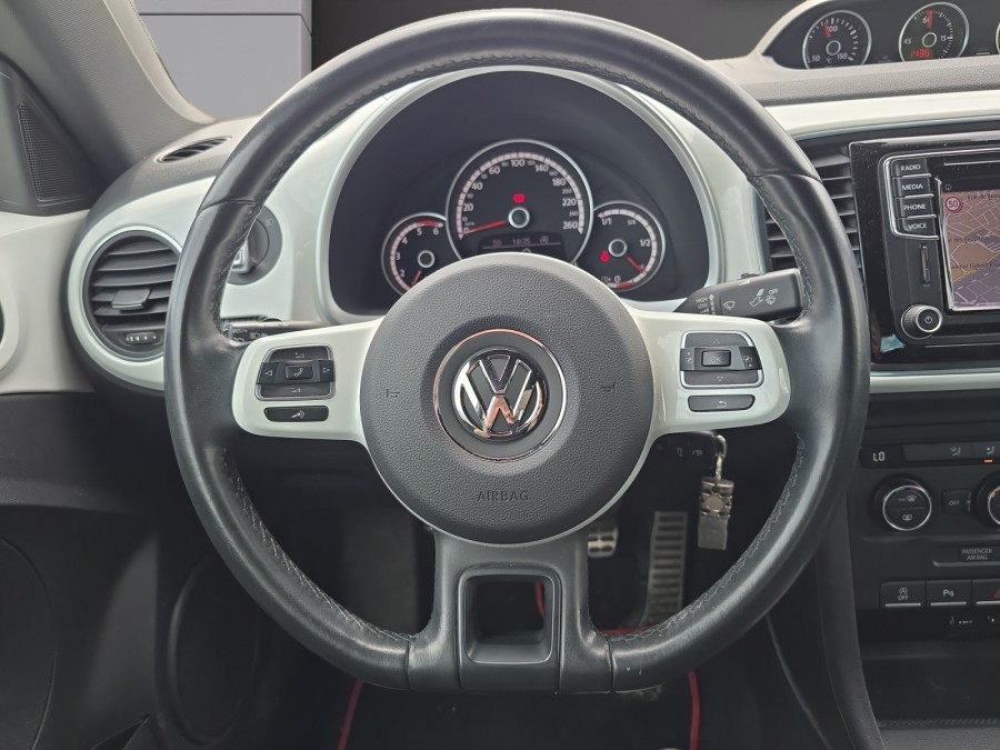 VOLKSWAGEN d'occasion BEETLE VOLKSWAGEN NEW BEETLE COCCINELLE 2.0 TDI