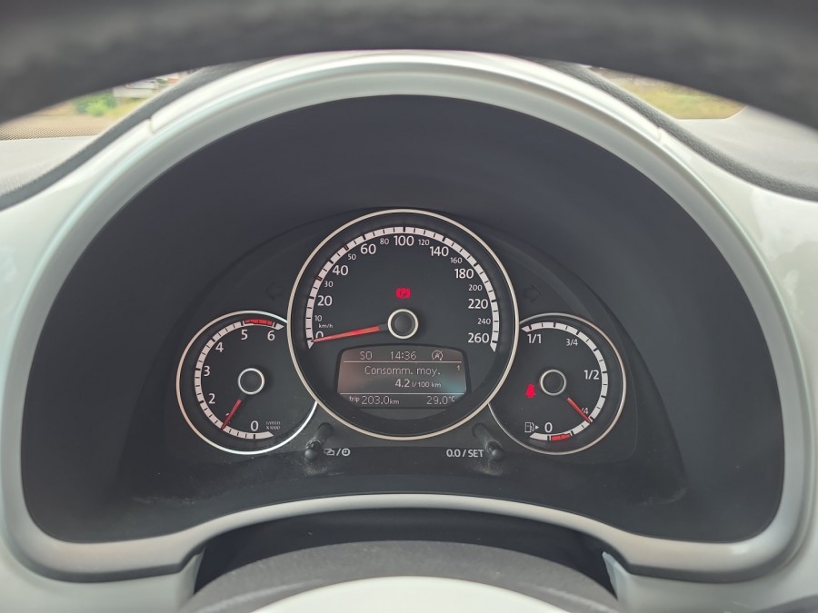 VOLKSWAGEN d'occasion BEETLE VOLKSWAGEN NEW BEETLE COCCINELLE 2.0 TDI