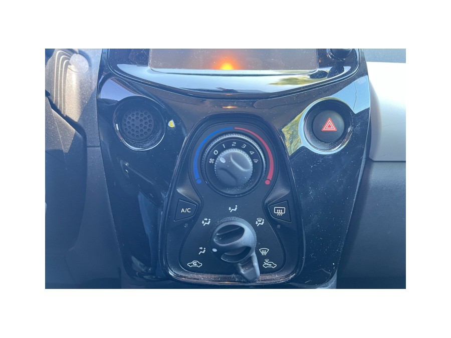 PEUGEOT d'occasion 108 1.2 VTI 82 PURETECH ALLURE de 2018 Toulouse