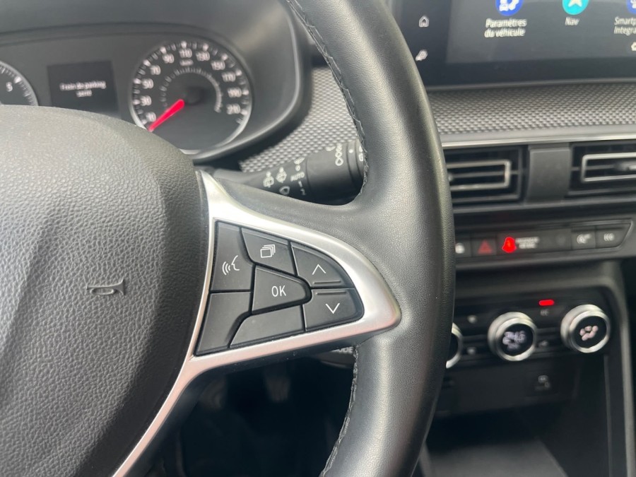 DACIA d'occasion JOGGER 1 ECO G 100 ESSENTIEL de 2022 Salon de
