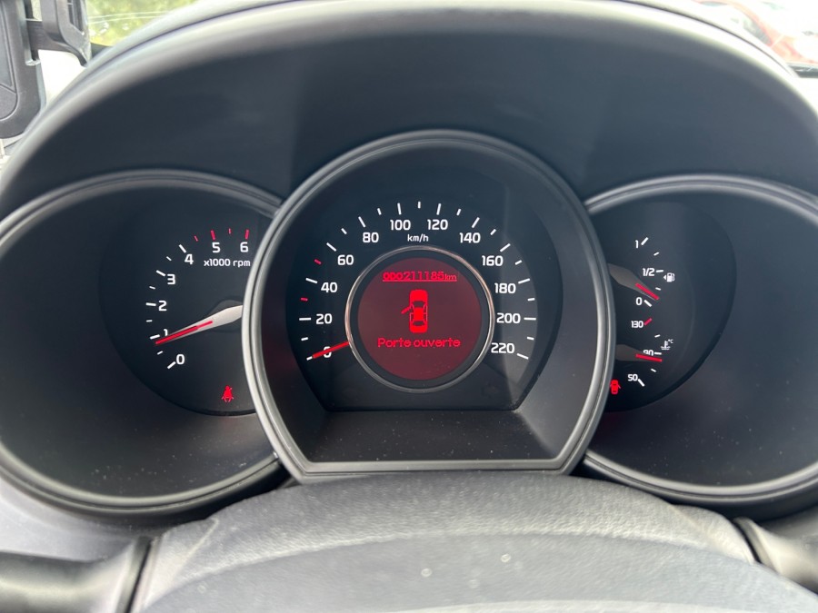 KIA d'occasion RIO 1.4 CRDI 90 STYLE de 2011 Soissons (02)﻿