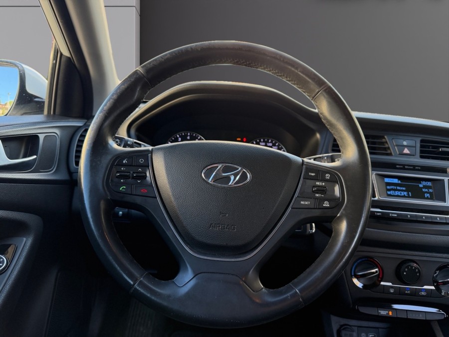 HYUNDAI d'occasion I20 1 TGDI 100 INTUITIVE de 2017 Salon de Provence