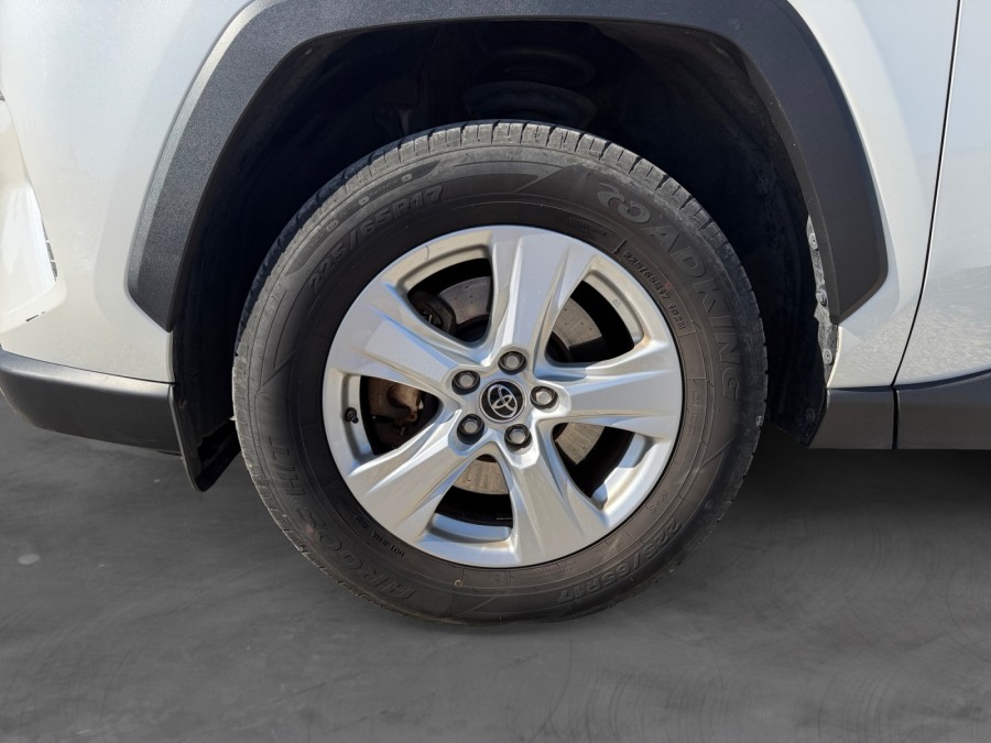 TOYOTA d'occasion RAV4 2.5 HYBRIDE 2WD 218 DYNAMIC de 2019 Royan (17)﻿