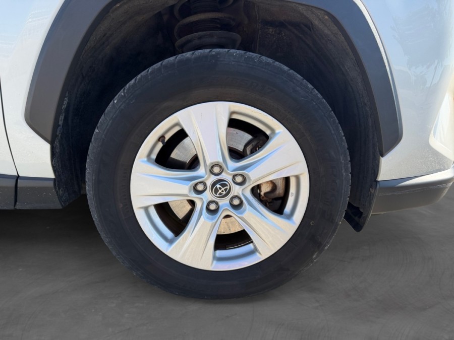 TOYOTA d'occasion RAV4 2.5 HYBRIDE 2WD 218 DYNAMIC de 2019 Royan (17)﻿