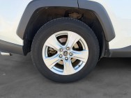 TOYOTA d'occasion RAV4 2.5 HYBRIDE 2WD 218 DYNAMIC de 2019 Royan (17)﻿