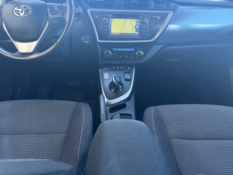 TOYOTA d'occasion AURIS HSD 136h Feel! de 2015 Vauvert (30)﻿