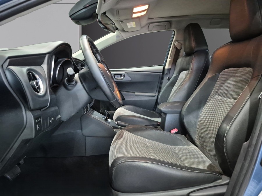 TOYOTA d'occasion AURIS II 1.8 VVTI 136H de 2015 Magny-en-Vexin (95)﻿