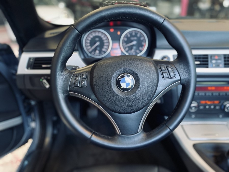 BMW d'occasion SERIE 3 330 i cab E93 de 2008 Annecy (74)﻿