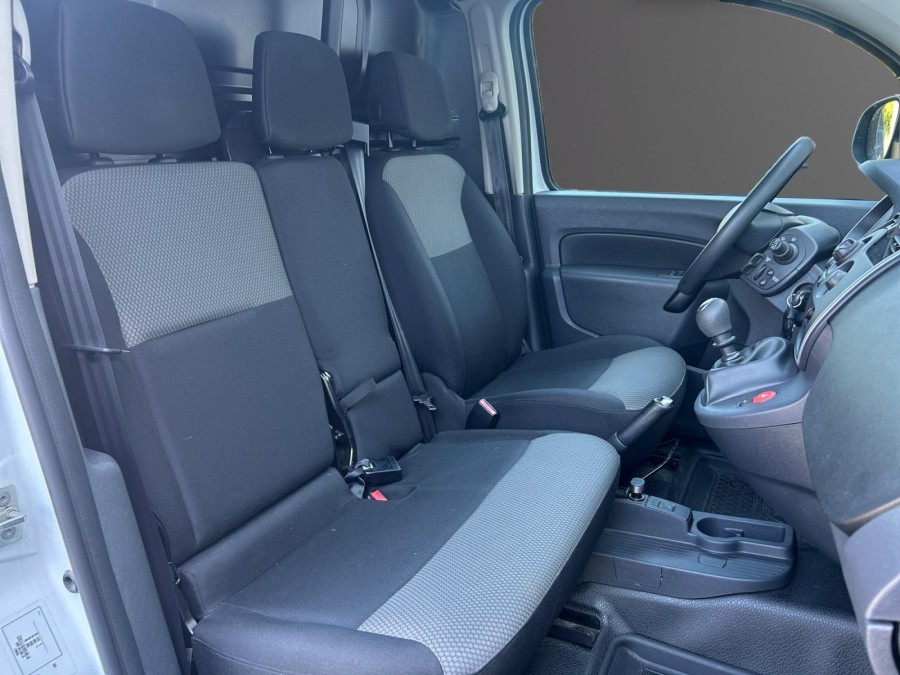 RENAULT d'occasion KANGOO 1.5 Blue dCi 95ch Grand Confort de 2021