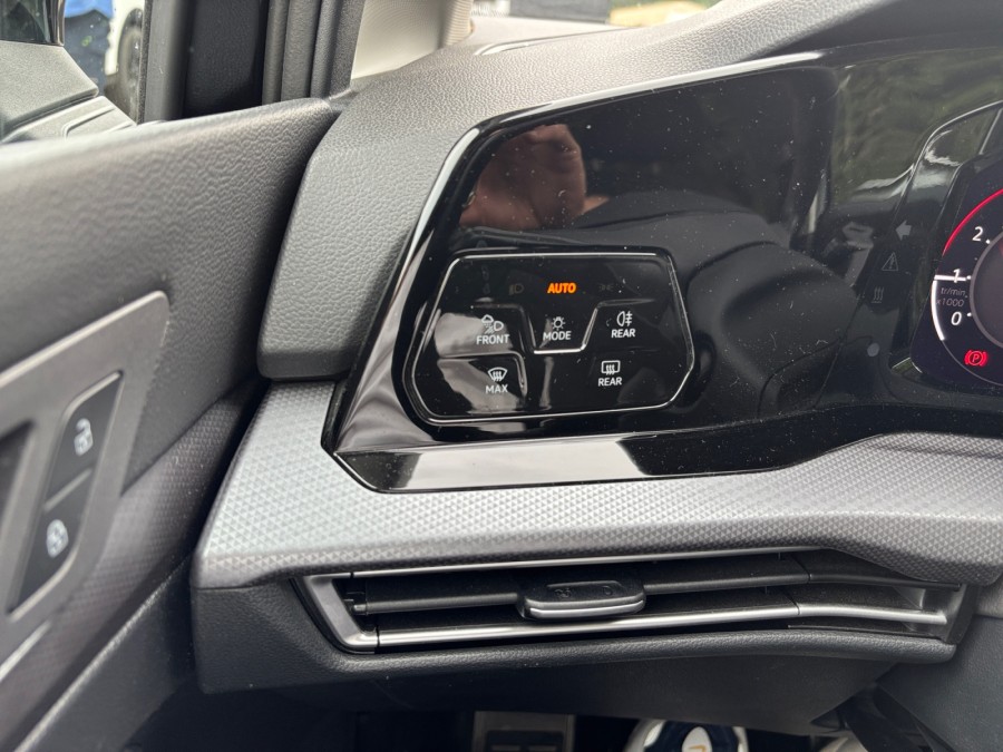 VOLKSWAGEN d'occasion GOLF 1.0 TSI OPF 110 LIFE PLUS de 2023 Pertuis