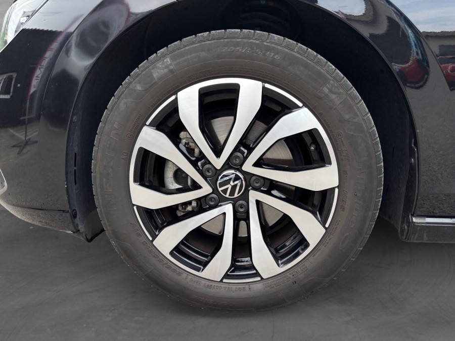 VOLKSWAGEN d'occasion GOLF 1.0 TSI OPF 110 LIFE PLUS de 2023 Pertuis