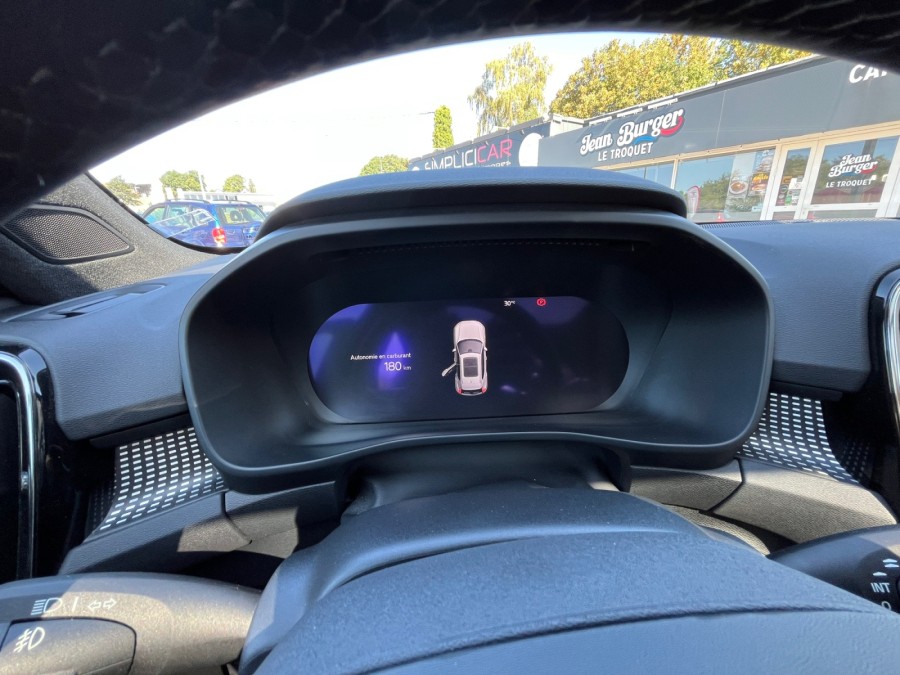 VOLVO d'occasion XC40 2 B3 163 MOMENTUM DCT AUTO de 2024 Limoges (87)﻿