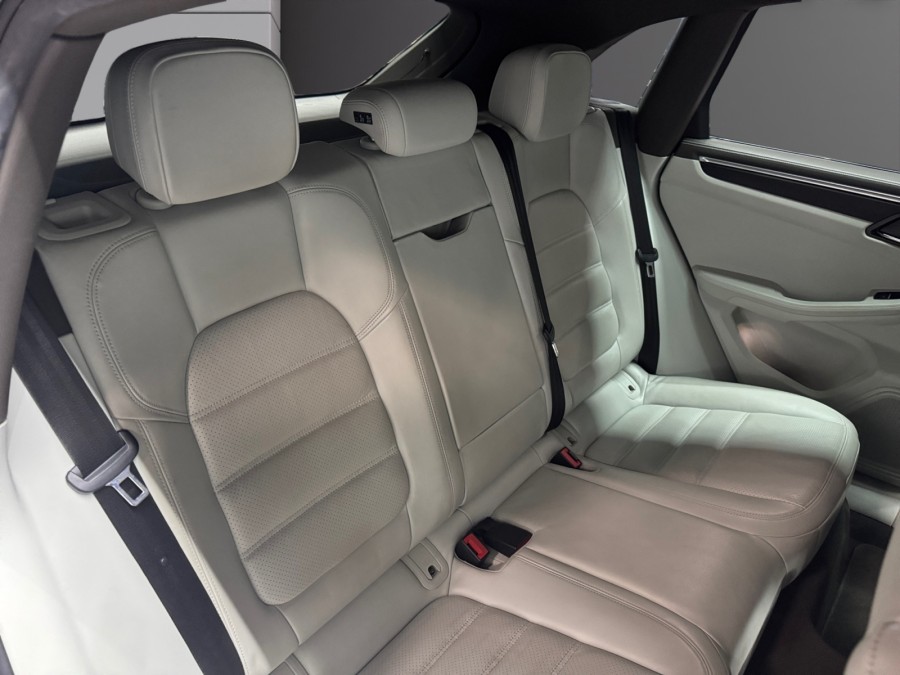 PORSCHE d'occasion MACAN 2.0 252 de 2018 Pau (64)﻿