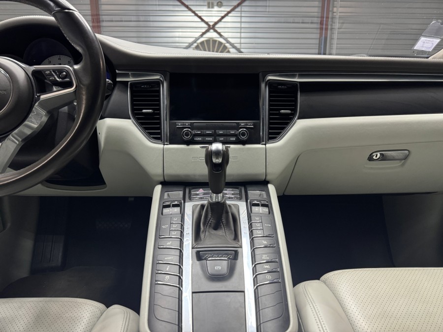 PORSCHE d'occasion MACAN 2.0 252 de 2018 Pau (64)﻿