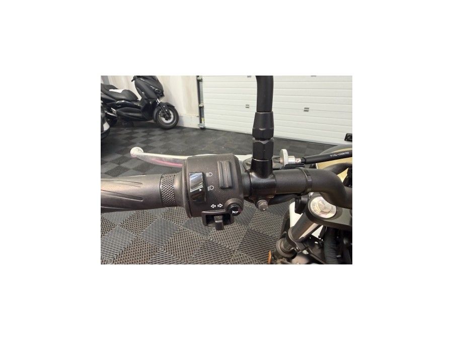 YAMAHA d'occasion XSR YAMAHA XSR XSR 700 ABS (RM11) 55KW de 2021