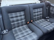 VOLKSWAGEN d'occasion CABRIOLET Quart. 90 ch de 1988 Toulon Est (83)﻿