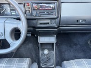 VOLKSWAGEN d'occasion CABRIOLET Quart. 90 ch de 1988 Toulon Est (83)﻿