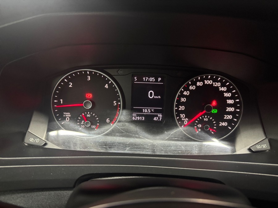 VOLKSWAGEN d'occasion TRANSPORTER L2H1 2.0 TDI 204 BUSINESS LINE PLUS