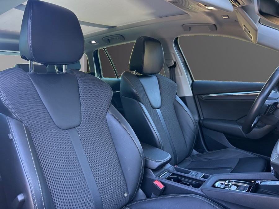 SKODA d'occasion OCTAVIA IV COMBI 1.4 TSI PHEV 204 SPORTLINE DSG AUTO