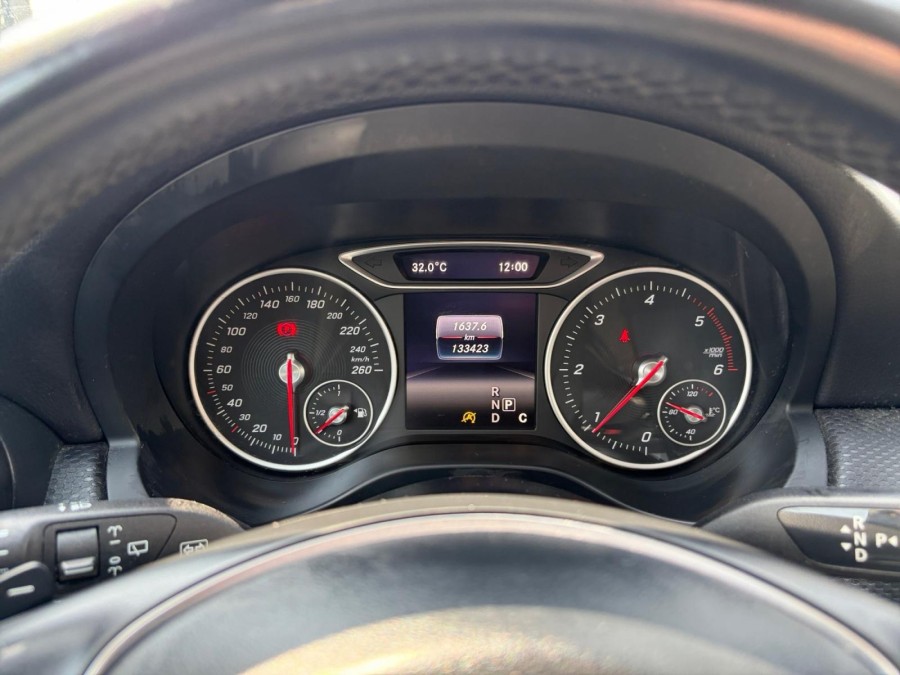 MERCEDES d'occasion CLASSE A 180  109ch Intuition 7G-DCT de 2016 Lyon