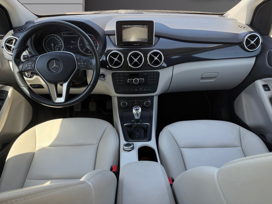 MERCEDES d'occasion CLASSE B B180 CDI 109 DESIGN de 2014 Orleans (45)﻿