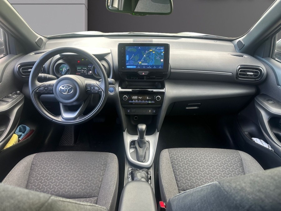 TOYOTA d'occasion YARIS 116H DESIGN de 2023 Rennes (35)﻿