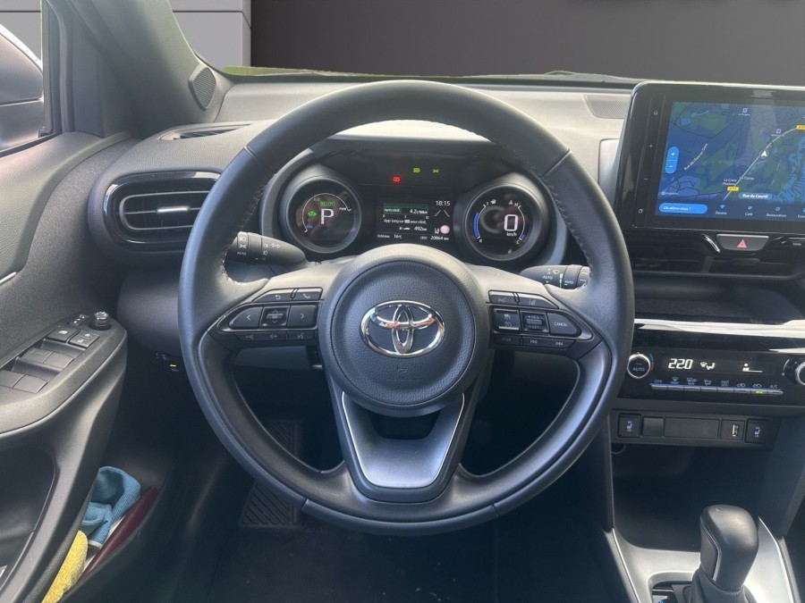 TOYOTA d'occasion YARIS 116H DESIGN de 2023 Rennes (35)﻿
