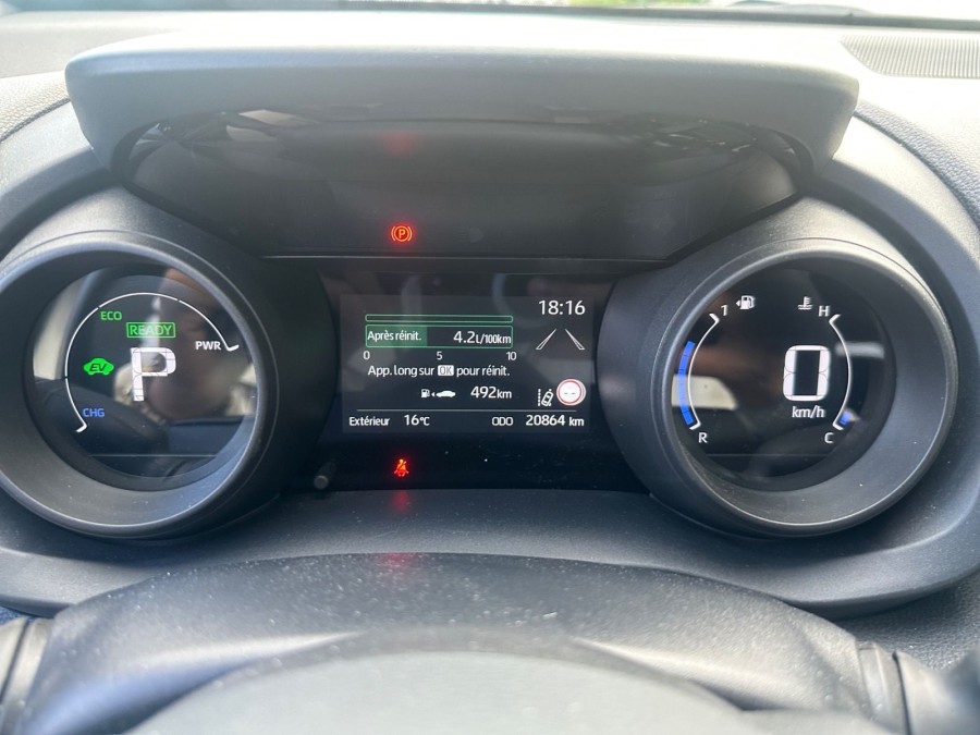 TOYOTA d'occasion YARIS 116H DESIGN de 2023 Rennes (35)﻿