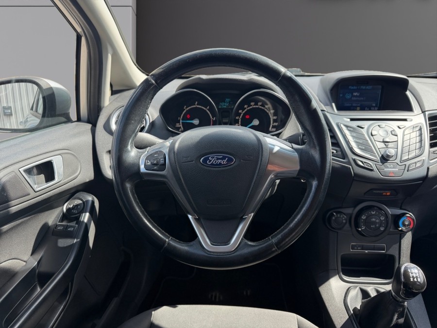 FORD d'occasion FIESTA 1.5 TDCI 75 FAP EDITION de 2016 Troyes (10)﻿