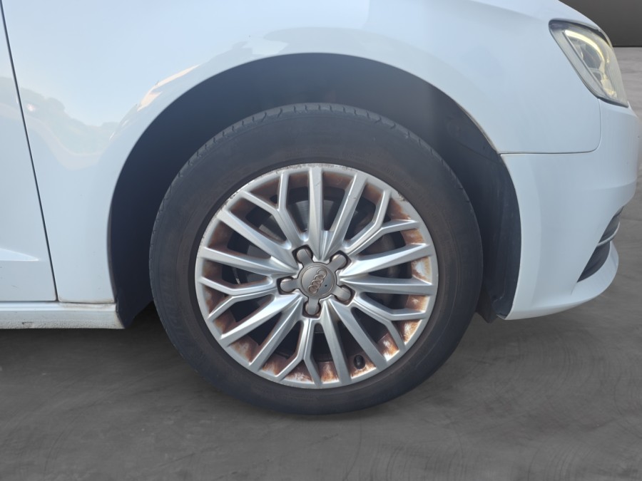 AUDI d'occasion A3 1.4 TFSI 150 AMBIENTE S TRONIC de 2014 Angers (49)﻿