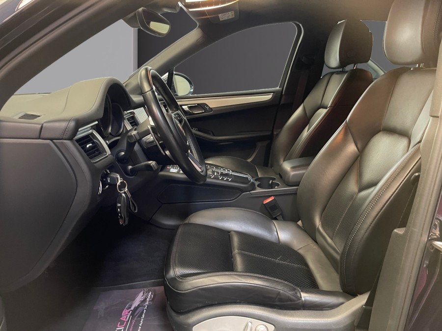 PORSCHE d'occasion MACAN 3 V6 D 258 S PDK AUTO de 2016 St Jean du