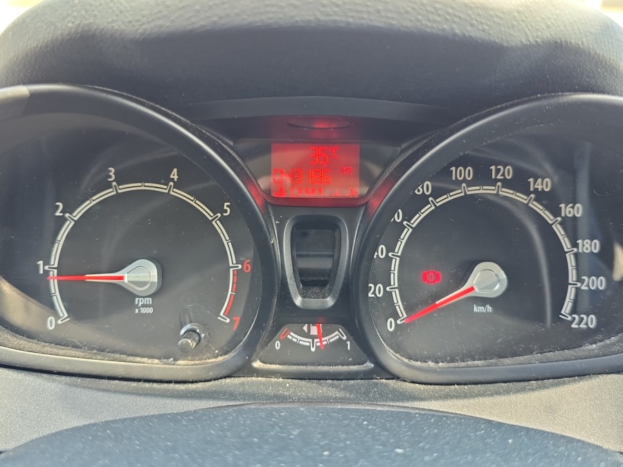 FORD d'occasion FIESTA 1.3 82 TECHNO EDITION de 2012 Vichy (03)﻿