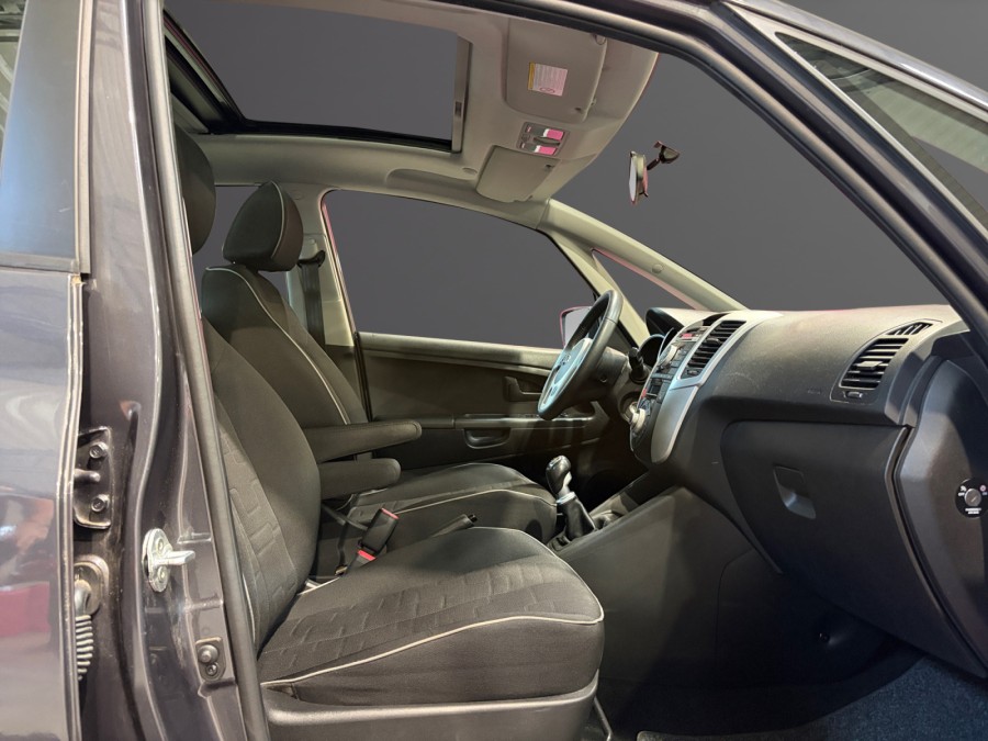 KIA d'occasion VENGA 1.4 CRDI 90 STYLE de 2013 Fontainebleau (77)﻿