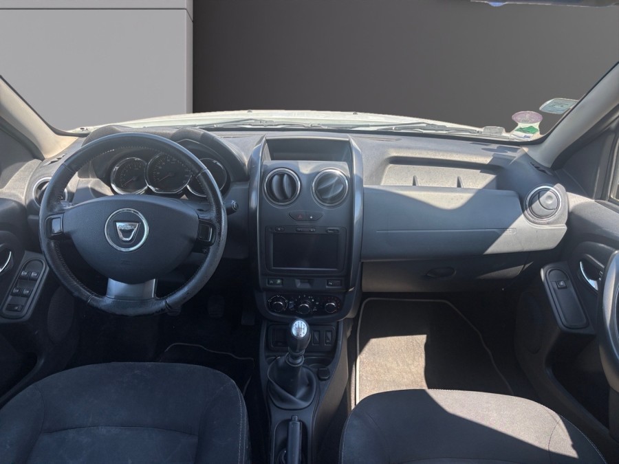 DACIA d'occasion DUSTER TCE 125 10 ANS de 2014 Frejus (83)﻿