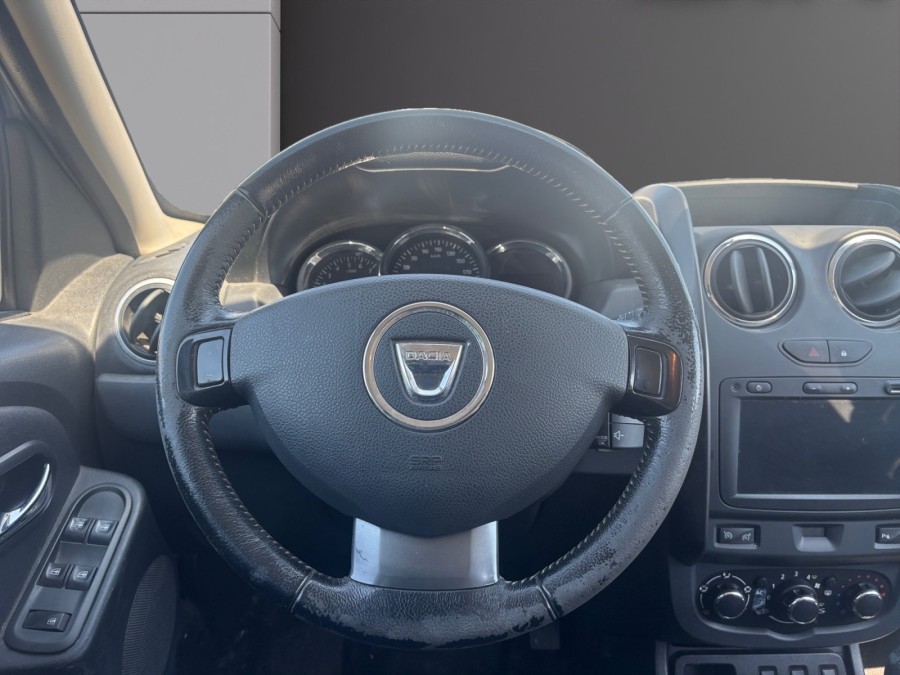DACIA d'occasion DUSTER TCE 125 10 ANS de 2014 Frejus (83)﻿
