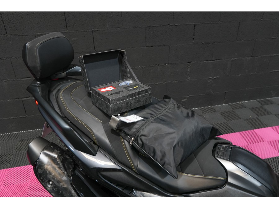 YAMAHA d'occasion XP560 T-MAX 20th Anniversary de 2021 Nîmes (30)﻿