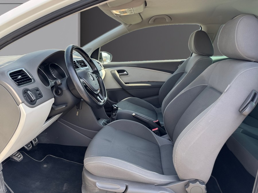 VOLKSWAGEN d'occasion POLO 1.2 TSI 90 CONFORTLINE de 2014 Narbonne