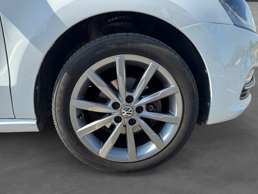 VOLKSWAGEN d'occasion POLO 1.2 TSI 90 CONFORTLINE de 2014 Narbonne