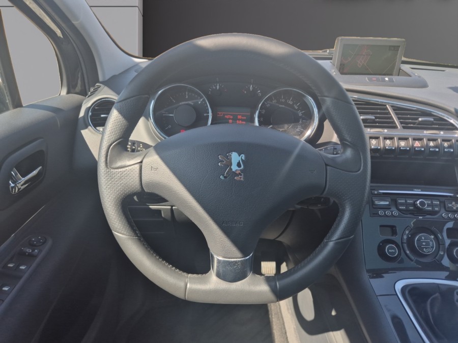 PEUGEOT d'occasion 3008 1.6 HDI 112 FAP Premium PACK de 2011 Royan