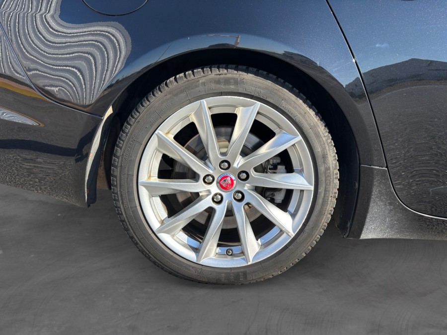JAGUAR d'occasion XF 2.2L D de 2014 Reims Tinqueux (51)﻿