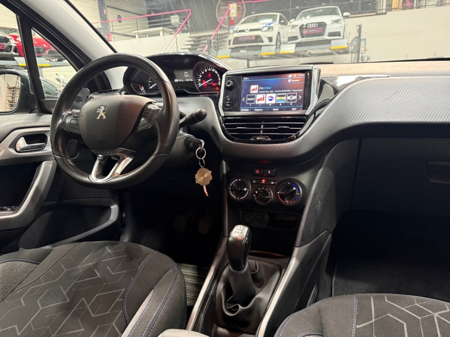 PEUGEOT d'occasion 2008 1.2 PureTech 82ch E6.c Style S&S de 2019 Lyon