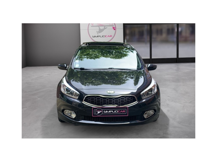 KIA d'occasion CEED 1.6 GDI 135 ACTIVE de 2013 Montreuil (93)﻿