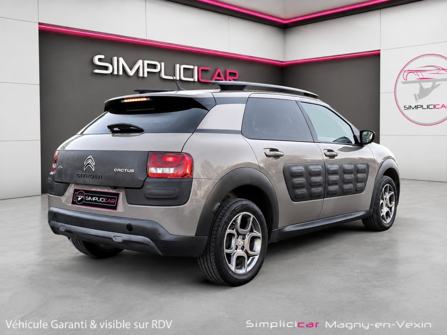 CITROEN d'occasion C4 CACTUS 1.2 PURE TECH 110 SHINE de 2015