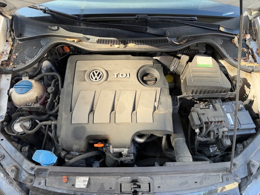 VOLKSWAGEN d'occasion POLO 1.6 TDI 90ch FAP Style 5p de 2011 Cannes