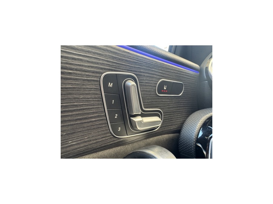 MERCEDES d'occasion CLASSE A IV A250 E AMG LINE 8G-DCT de 2021 Paris