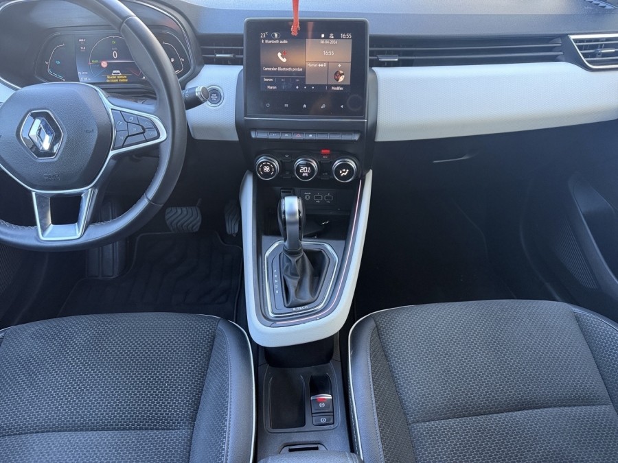 RENAULT d'occasion CLIO 1.6 E-TECH 140 LIMITED de 2020 Marignane (13)﻿