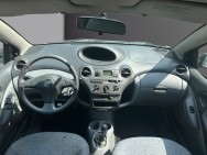 TOYOTA d'occasion YARIS 1.3 85 VVTI LINEA SOL de 2001 Vienne (38)﻿