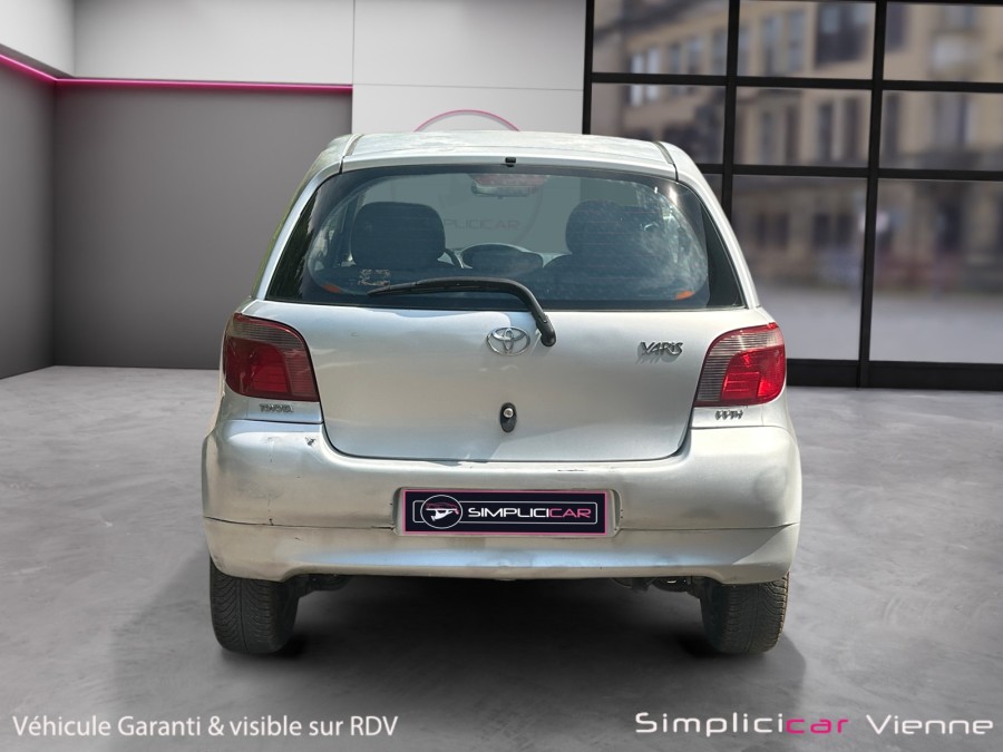 TOYOTA d'occasion YARIS 1.3 85 VVTI LINEA SOL de 2001 Vienne (38)﻿