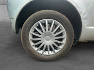 TOYOTA d'occasion YARIS 1.3 85 VVTI LINEA SOL de 2001 Vienne (38)﻿
