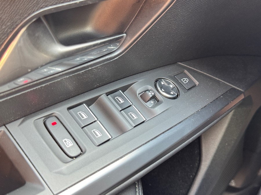 PEUGEOT d'occasion 3008 III 1.2 HYBRID 136 ALLURE E-DCS de 2024